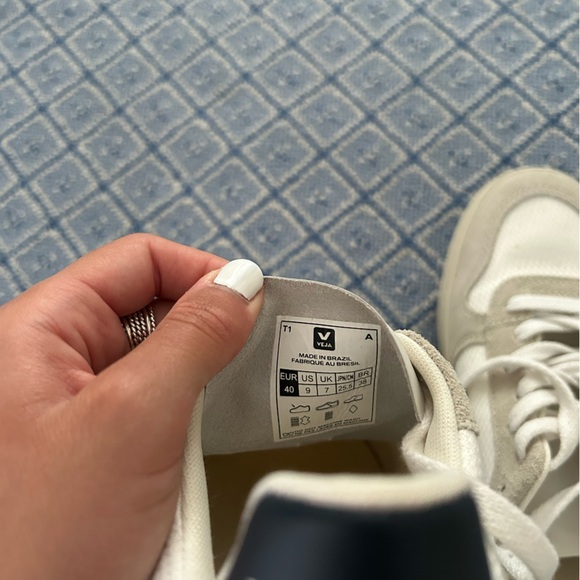 V10 veja sneakers -navy and white - Picture 5 of 8